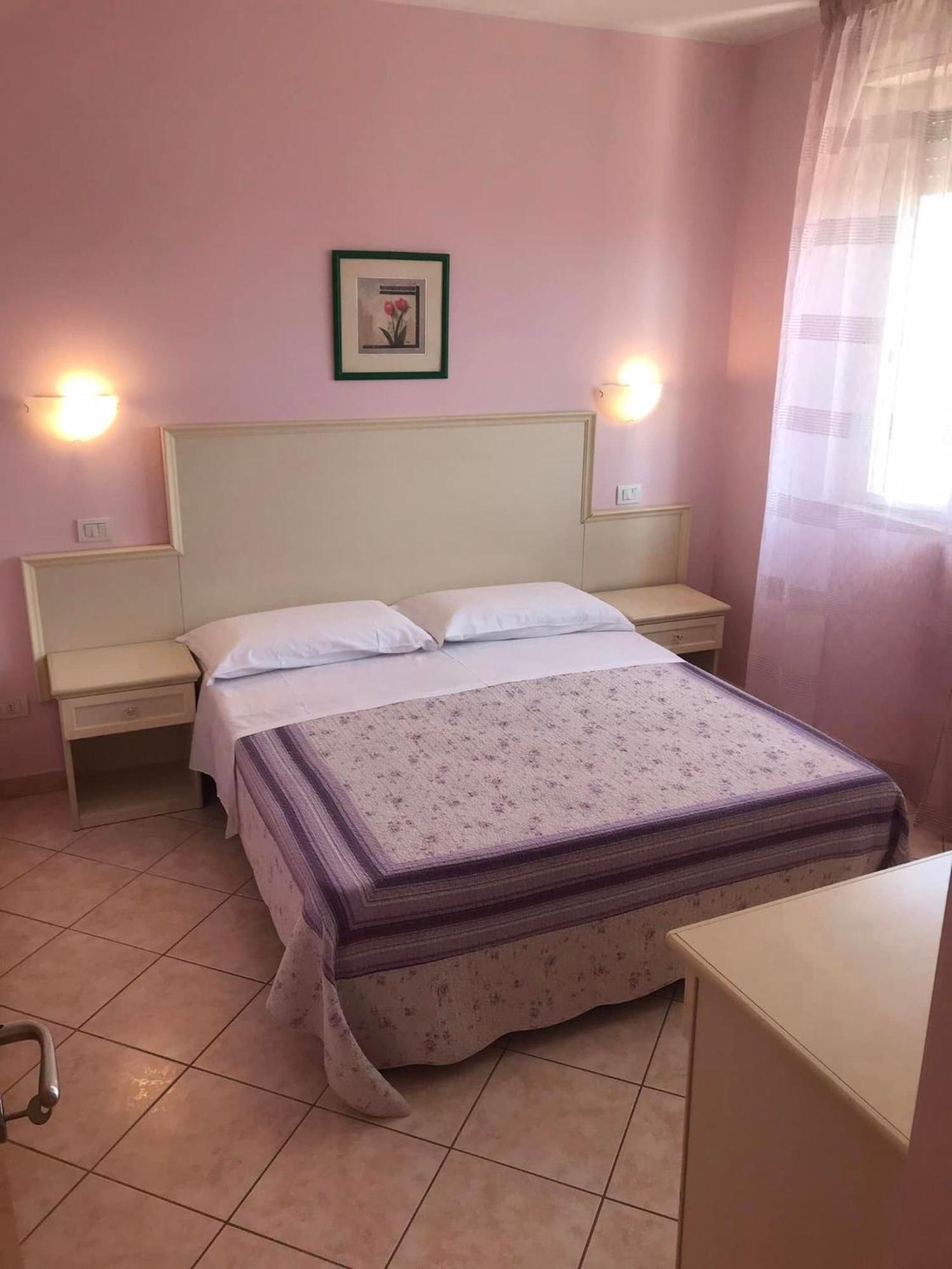 Il Casale Lejlighedshotel Martinsicuro Eksteriør billede